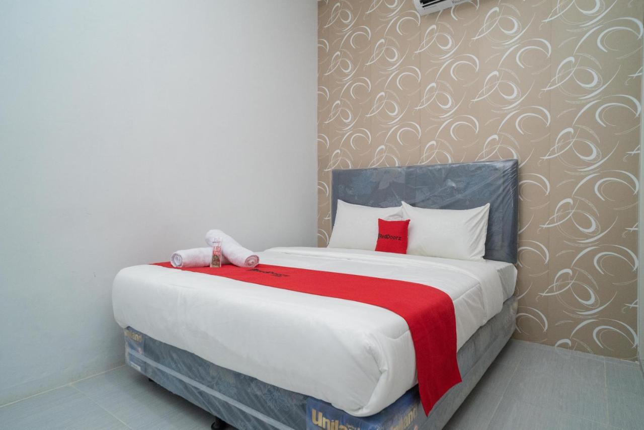 Reddoorz Near Sarinah Джакарта Екстериор снимка