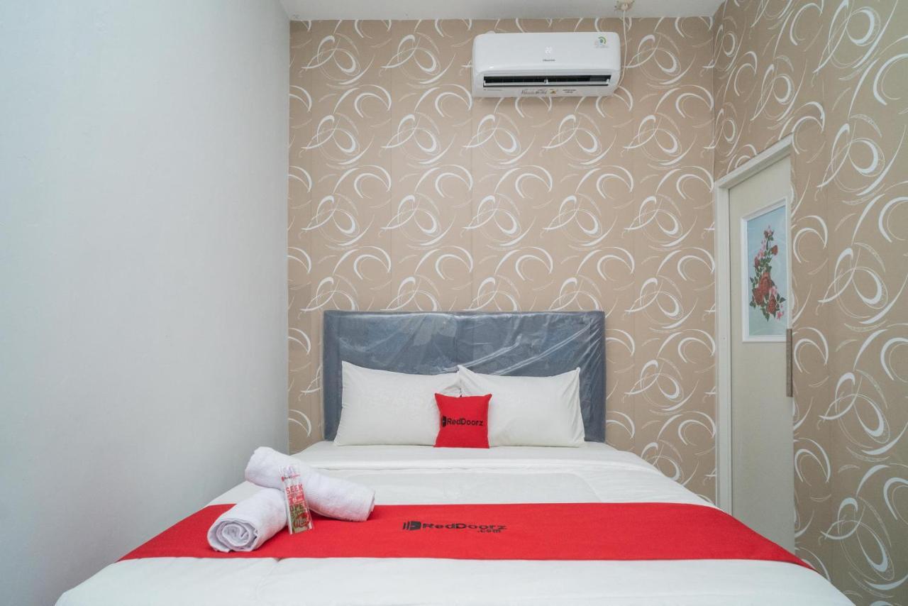 Reddoorz Near Sarinah Джакарта Екстериор снимка
