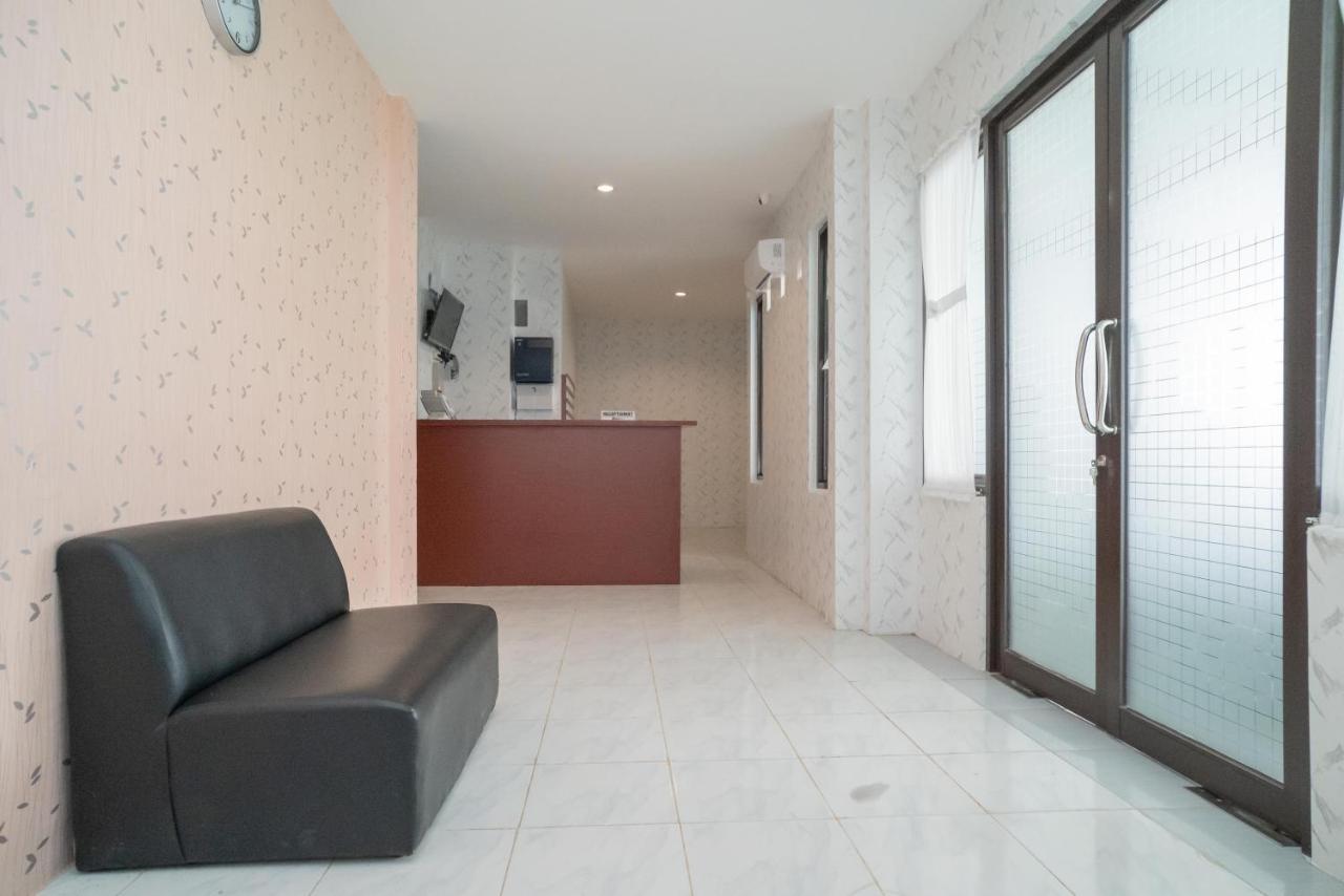 Reddoorz Near Sarinah Джакарта Екстериор снимка