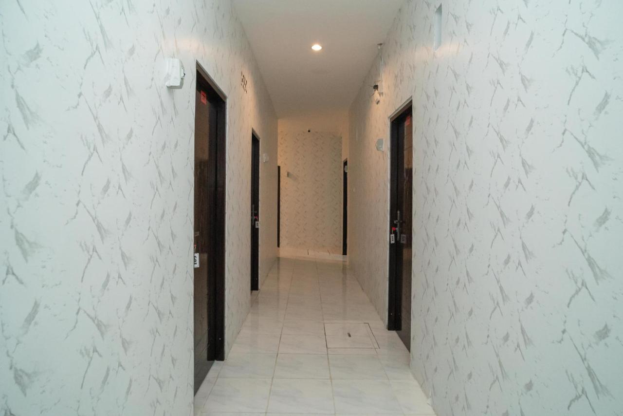 Reddoorz Near Sarinah Джакарта Екстериор снимка